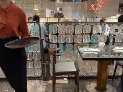 -东方红海鲜百汇(国际大厦店)