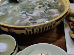 -严记小天府酸菜鱼(西四路店)