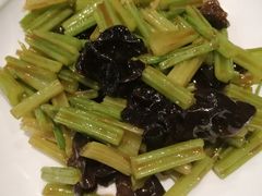 -皇城根·烤鸭·鱼头·家常菜(欧亚大观乐活城店)