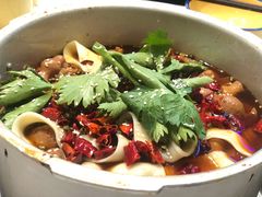 -晓彭肥肠鸡·泡椒鸡火锅(水木天地店)