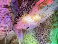 -浮戏山雪花洞风景名胜区