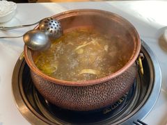-菌海森林·非遗野生菌火锅(西山区滇池路摩根道店)