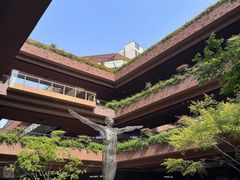 -瑞虹新天地月亮湾