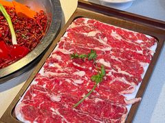 -茅草房·河畔园林火锅