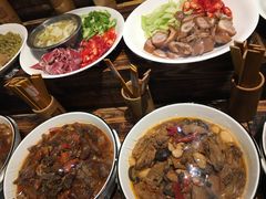 -客家大院·非遗赣南客家菜(郁孤台店)