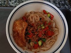 大蒜叶辣椒炒肉干拌粉-李易面馆(树木岭店)