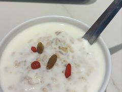 酸奶甜胚子-兰州马子禄牛肉面(文景公园店)