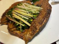 傣家香茅草烤鲈鱼-香巴拉云南餐厅(华莱坞店)