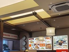 -阿瓦山寨·湘菜现炒·剁椒鱼头王(咸阳总店)