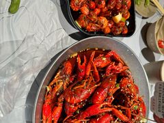-巴厘龙虾·榜首油焖大虾(音乐学院·沿江酒馆店)