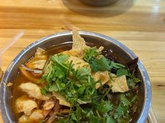 -柳州肥姨妈大骨螺蛳粉(东靖路店)