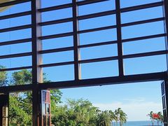 -亚龙湾喜来登·美景台大堂吧