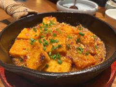 咕嘟肉末包浆豆腐-云海肴·汽锅鸡·云南菜(天山百盛优客店)