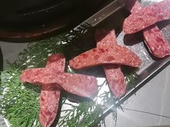 -草家酱蟹炭火烤肉店(珲春南路一店)