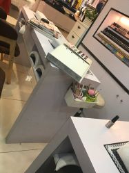 -美斯洛美甲美睫连锁店