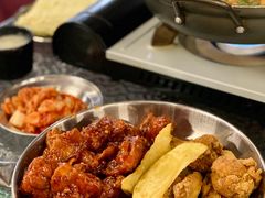 双拼炸鸡-MI WU FACTORY米屋美食工厂餐厅(绿地店)