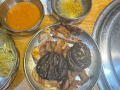 -老炉家木炭烤肉(长江国际店)