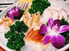 刺身拼盘-青瓦餐厅·生鱼片·韩园烤肉(西塔店)