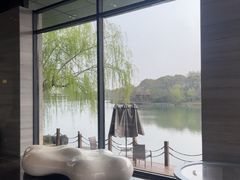 -上海怡沁园度假酒店