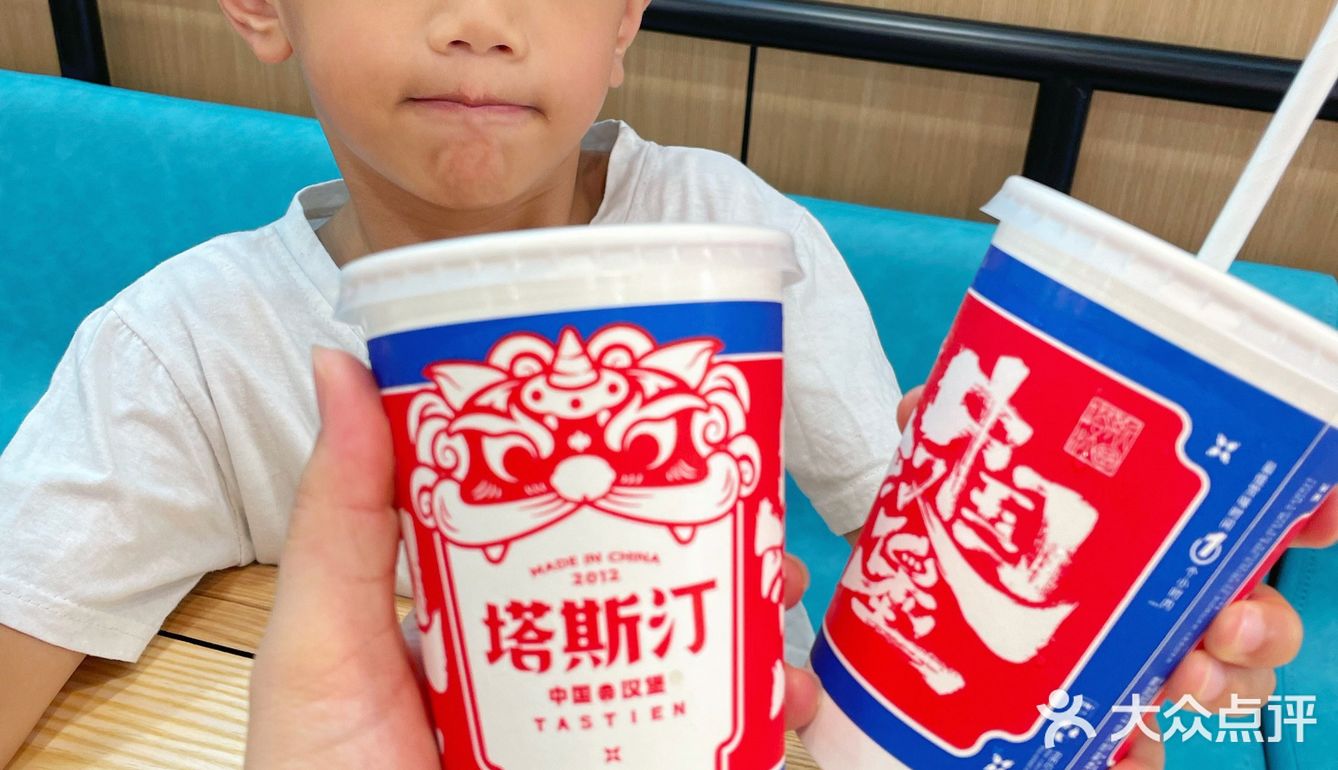 嘉禾望岗终于有中国汉堡店啦……