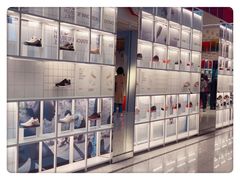 -NIKE品牌体验店(南京东路店)