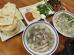 -岳记羊肠馆(陵园小区店)