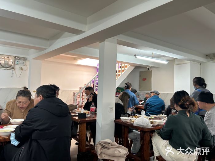 宝瑞门钉肉饼店图片