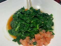清炒豆苗-御花园·粤菜·海鲜火锅(中山公园店)