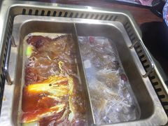 -东巴婆婆云南鱼豆花火锅(大东门店)