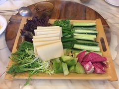 -东北农家院·铁锅炖(莘庄店)