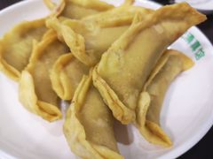 -老新隆牛肉锅贴(新街口店)