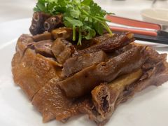 -榕树下海鲜馆(坪山路店)