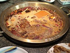 -小天鹅火锅·一线江景洪鼎旗舰店(洪崖洞店)