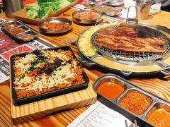 -青瓦炭韩潮烤肉(花园道店)