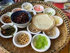 -包整·丝娃娃(一览甲秀楼风景店)