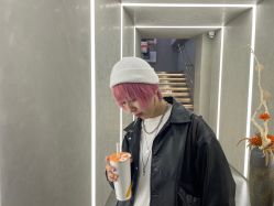 -变画·发型STUDIO