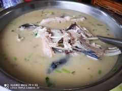 -雪湖煜辰鱼头老店(雪野湖店)