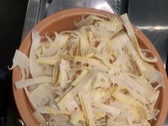 -龍歌自助小火锅(市南金茂湾店)