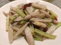 酸辣炒藕带-莲餐厅·湖北菜·潜江小龙虾店(愚园路店)