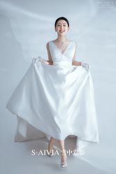 -雪中彩影婚纱摄影·微光艺术中心