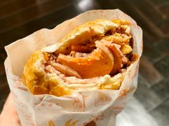 -Bánh Mì Huynh Hoa