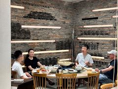 -莲餐厅·湖北菜·潜江小龙虾店(愚园路店)
