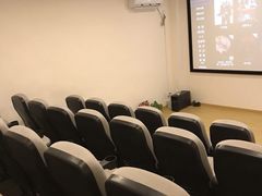 -嘿哟动霸CHUA·新潮玩运动娱乐中心·蹦床滑冰团建乐园