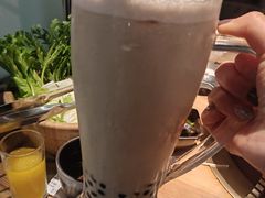 -湊湊火锅·茶憩(杭州湖滨银泰in77店)