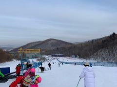 -亚布力新体委滑雪场