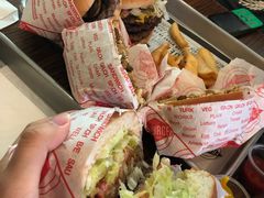 -FATBURGER 特富客汉堡(外交公寓店)