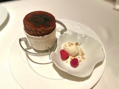 黑松露巧克力舒芙蕾-福楼法餐厅FLO