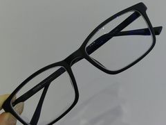 -罗伯特眼镜·蔡司官方授权(罗湖国贸店)