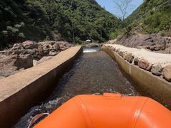 -安吉龙王山峡谷漂流