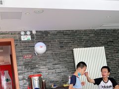 -汤河清真餐馆